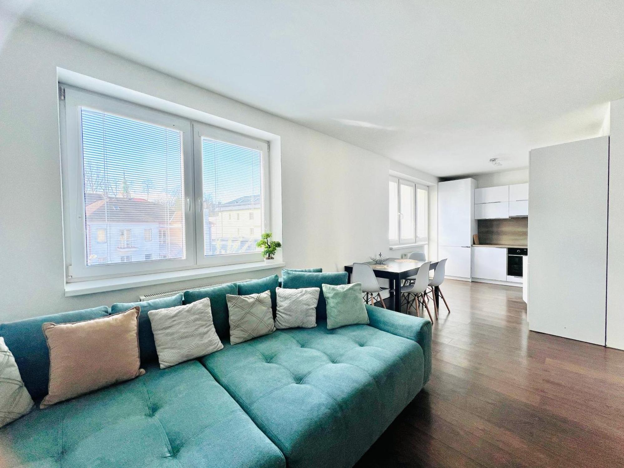 H5 Apartman 2 Bedrooms With Balcony And Free Parking Zilina Bagian luar foto